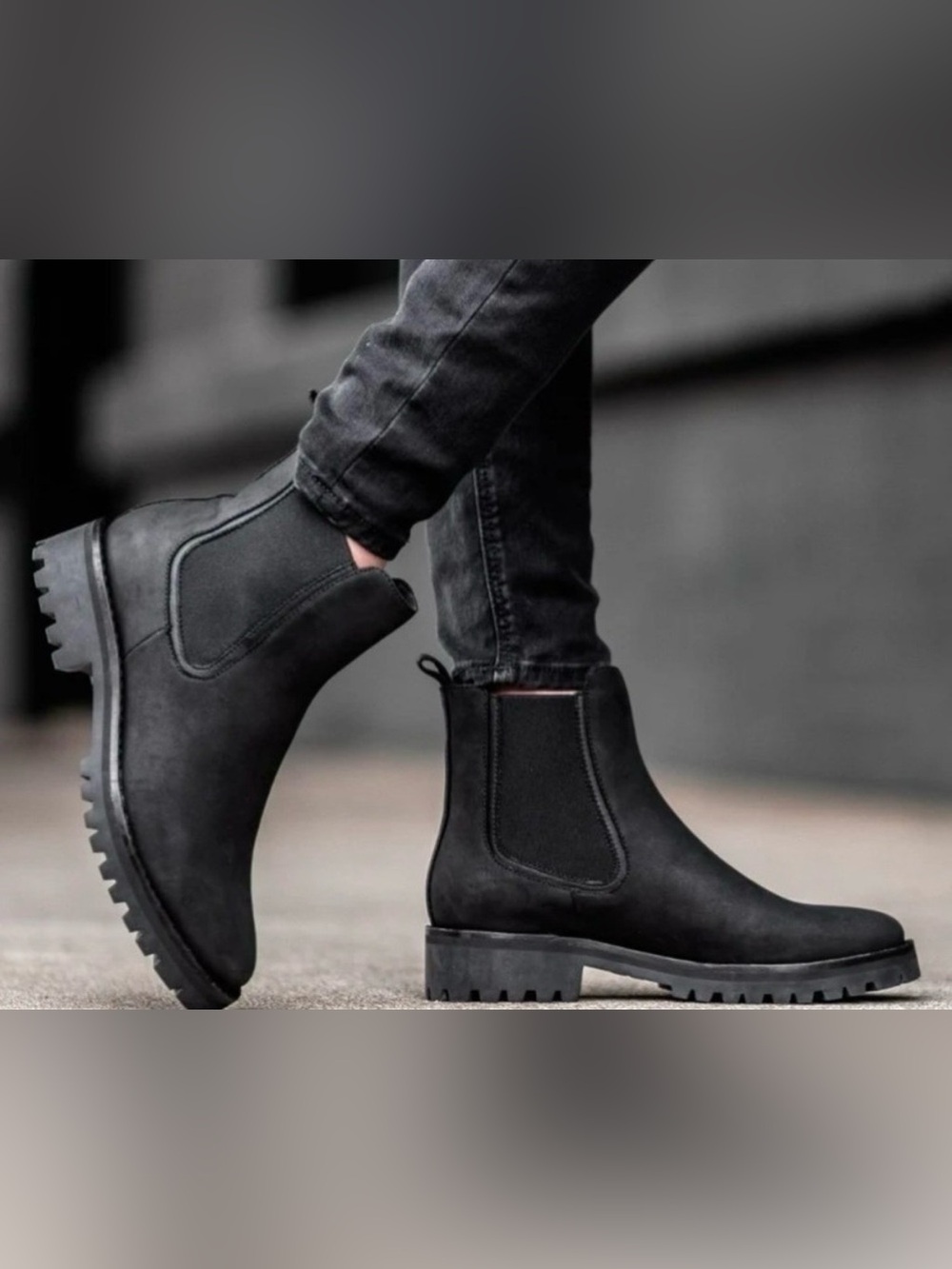 Thursday boot co Classic Black brushed leather Chukka Boots Lug Sole women’s 9